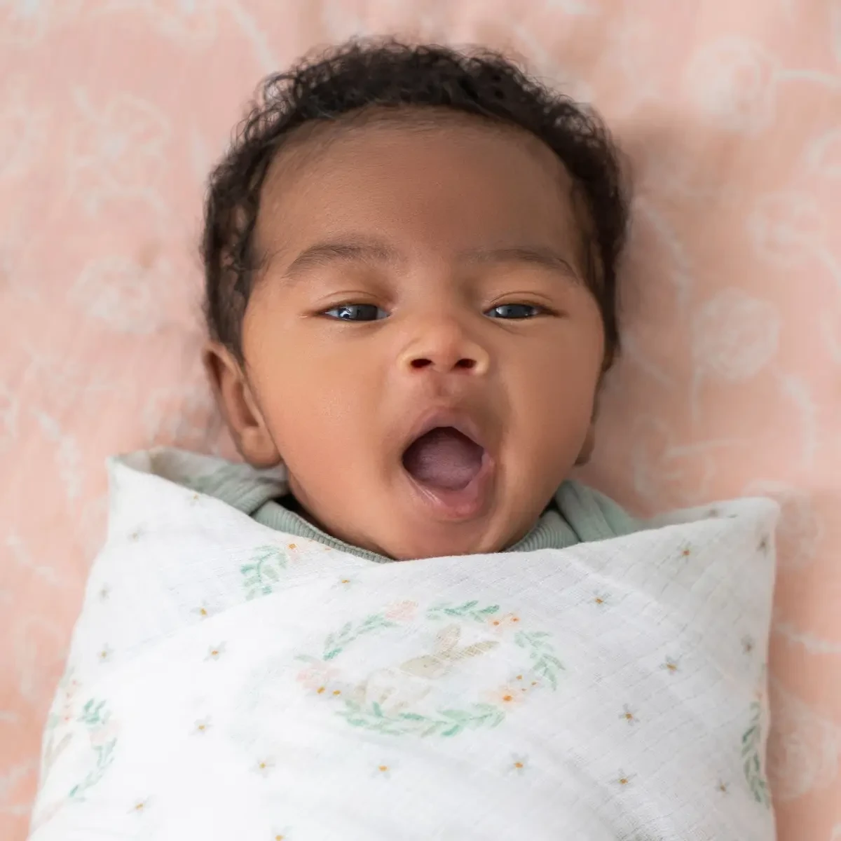 Lot De 4 Maxi-Langes Mousseline Blushing Bunnies De Aden + Anais Essentials – Image 4